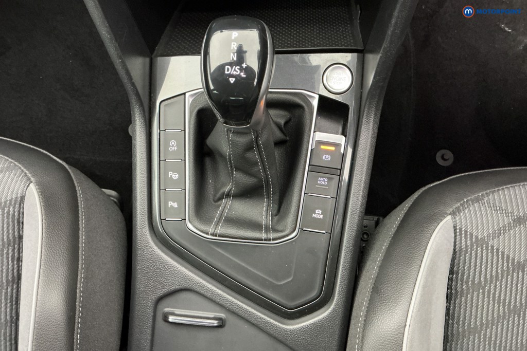 Volkswagen Tiguan R-Line Automatic Petrol SUV - Stock Number (1601001) - 22nd supplementary image