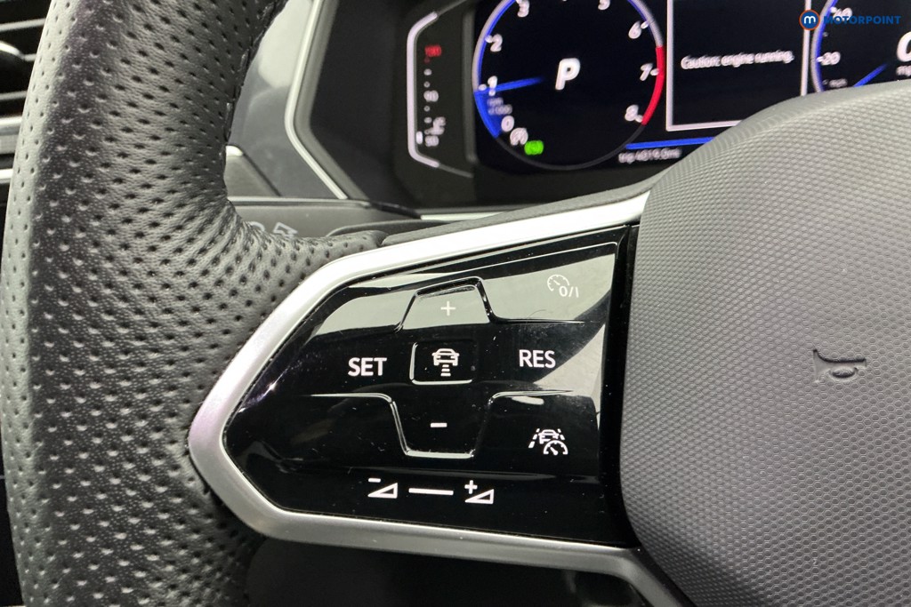 Volkswagen Tiguan R-Line Automatic Petrol SUV - Stock Number (1601001) - 26th supplementary image