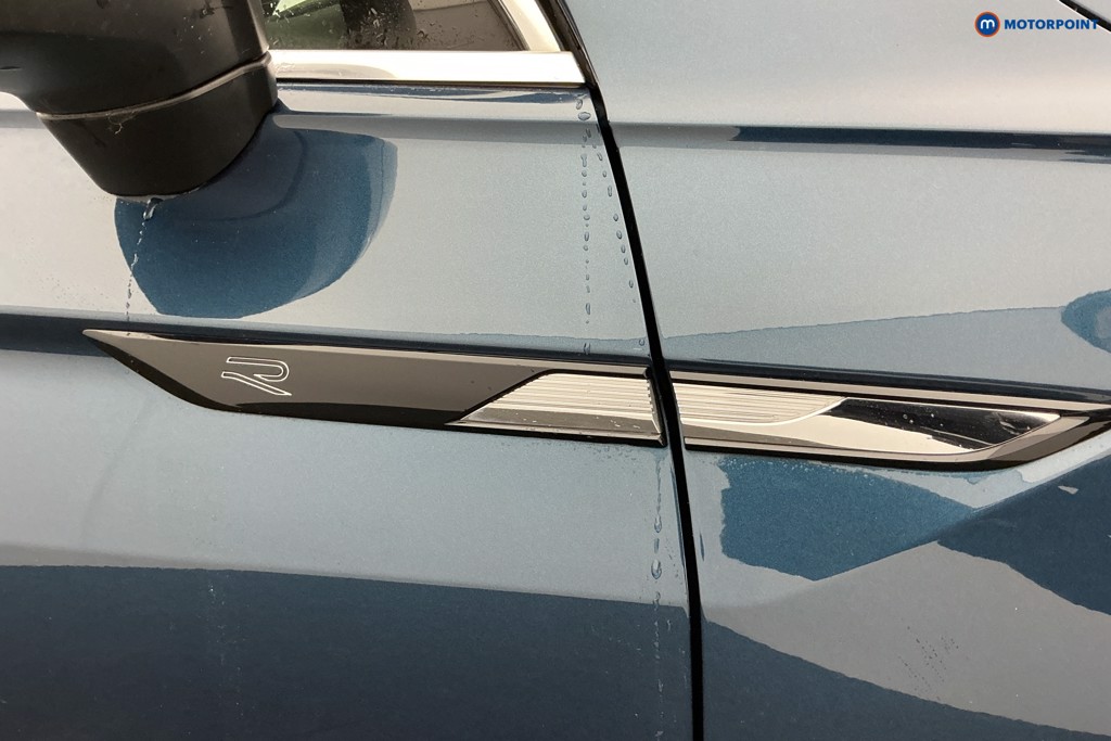 Volkswagen Tiguan R-Line Automatic Petrol SUV - Stock Number (1601001) - 35th supplementary image