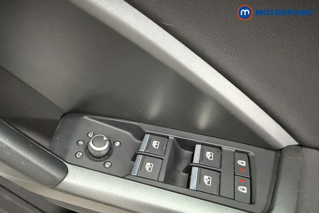 Audi Q3 Black Edition Automatic Petrol SUV - Stock Number (1601092) - 19th supplementary image