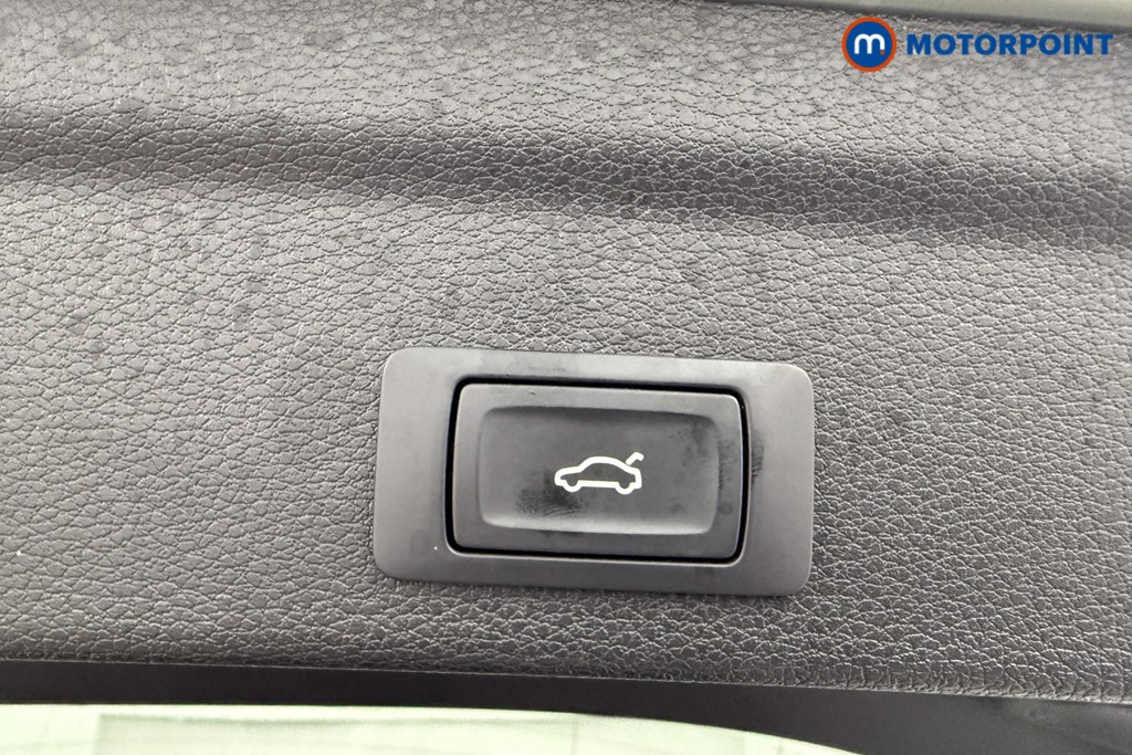 Audi Q3 Black Edition Automatic Petrol SUV - Stock Number (1601092) - 27th supplementary image