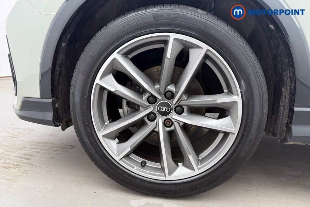 Audi Q3 Black Edition Automatic Petrol SUV - Stock Number (1601092) - 30th supplementary image