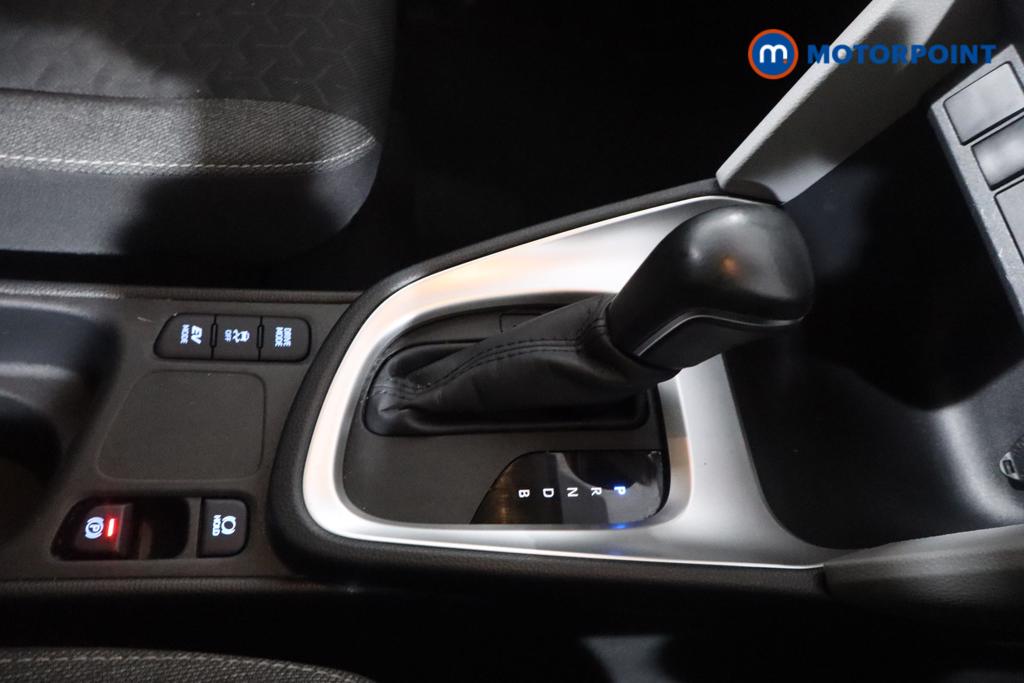 Toyota Yaris Cross Icon Automatic Petrol-Electric Hybrid Estate - Stock Number (1601672) - 3rd supplementary image