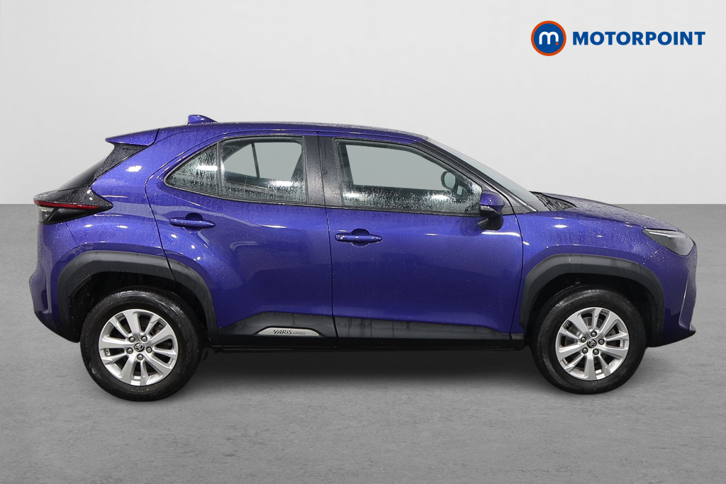 Toyota Yaris Cross Icon Automatic Petrol-Electric Hybrid Estate - Stock Number (1601672) - Drivers side