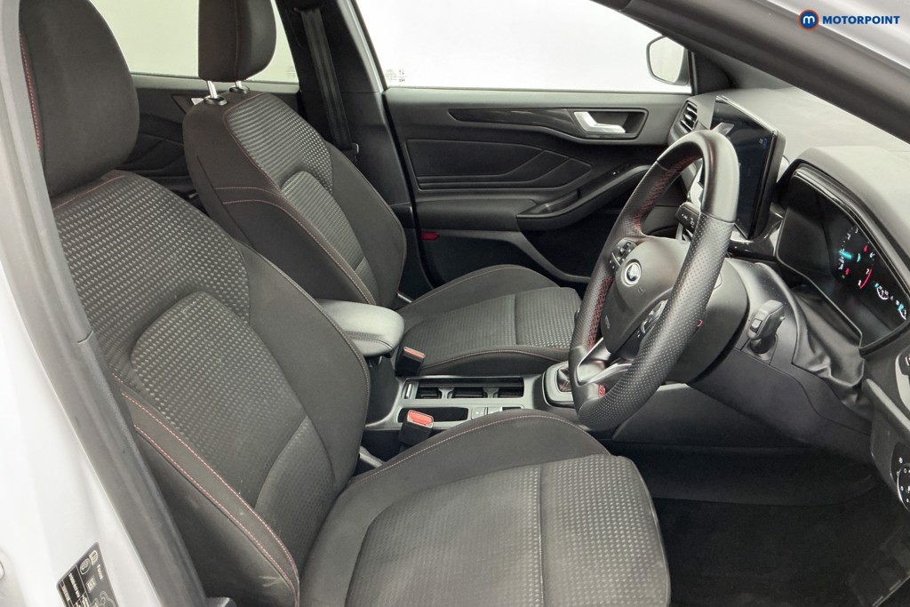 Ford Focus St-Line Edition Manual Petrol Hatchback - Stock Number (1602641) - 6th supplementary image