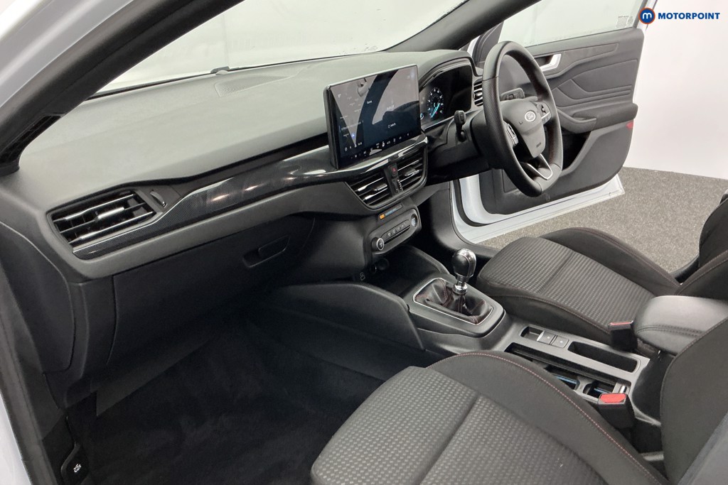 Ford Focus St-Line Edition Manual Petrol Hatchback - Stock Number (1602641) - 9th supplementary image