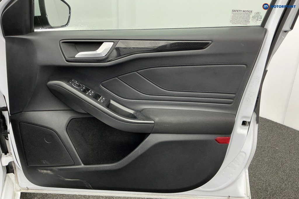 Ford Focus St-Line Edition Manual Petrol Hatchback - Stock Number (1602641) - 21st supplementary image
