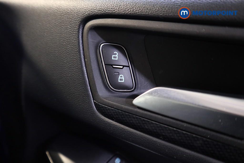 Ford Focus St-Line X Edition Manual Petrol Hatchback - Stock Number (1604316) - 12th supplementary image