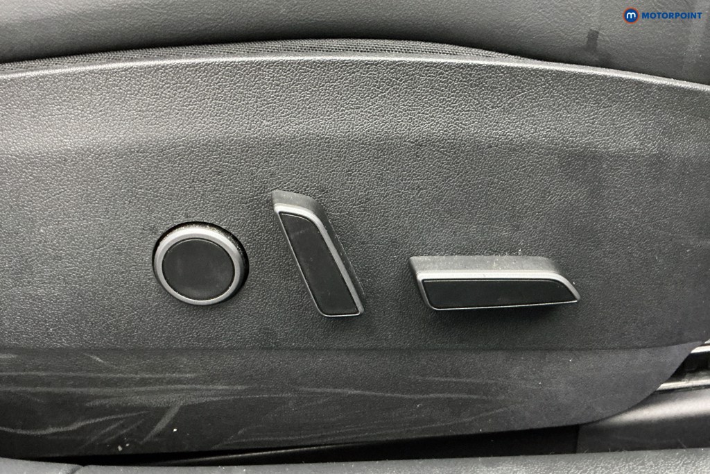 Tesla Model 3 Long Range Automatic Electric Saloon - Stock Number (1604869) - 13th supplementary image