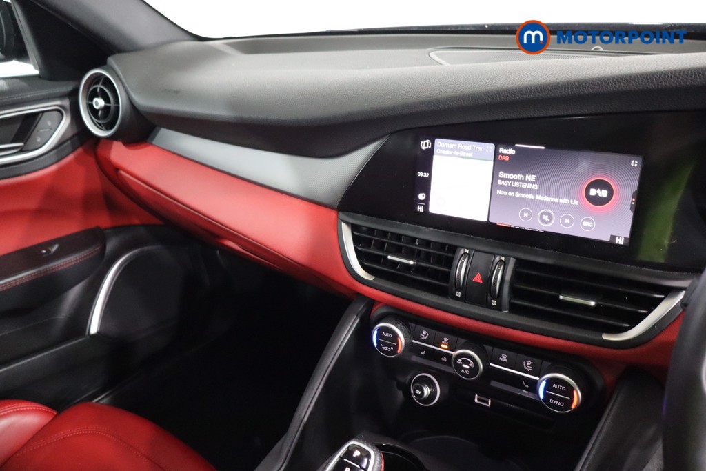 Alfa Romeo Giulia Veloce Automatic Petrol Saloon - Stock Number (1604938) - 3rd supplementary image