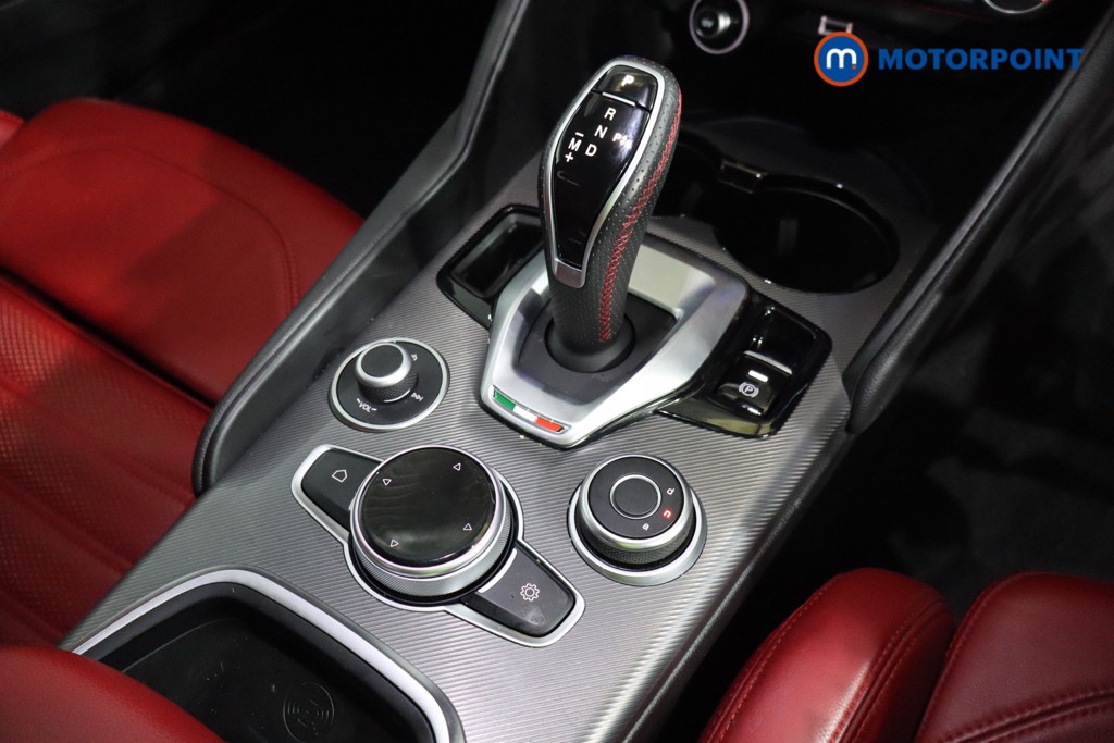 Alfa Romeo Giulia Veloce Automatic Petrol Saloon - Stock Number (1604938) - 11th supplementary image