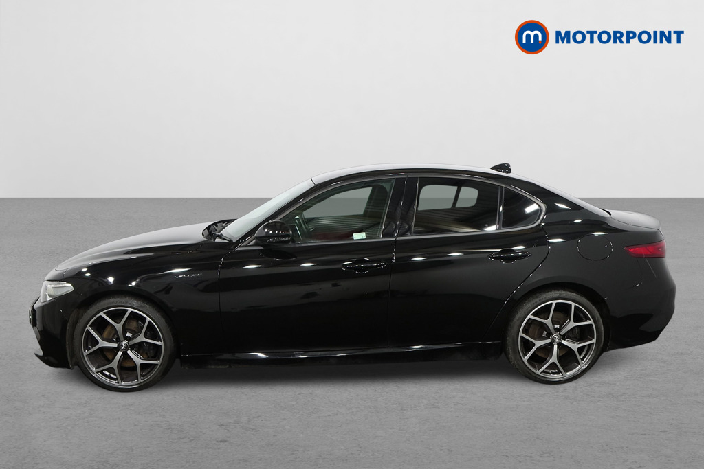 Alfa Romeo Giulia Veloce Automatic Petrol Saloon - Stock Number (1604938) - Passenger side