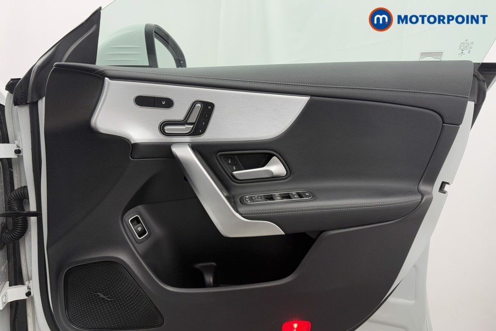 Mercedes-Benz CLA Amg Line Automatic Diesel Estate - Stock Number (1605493) - 21st supplementary image