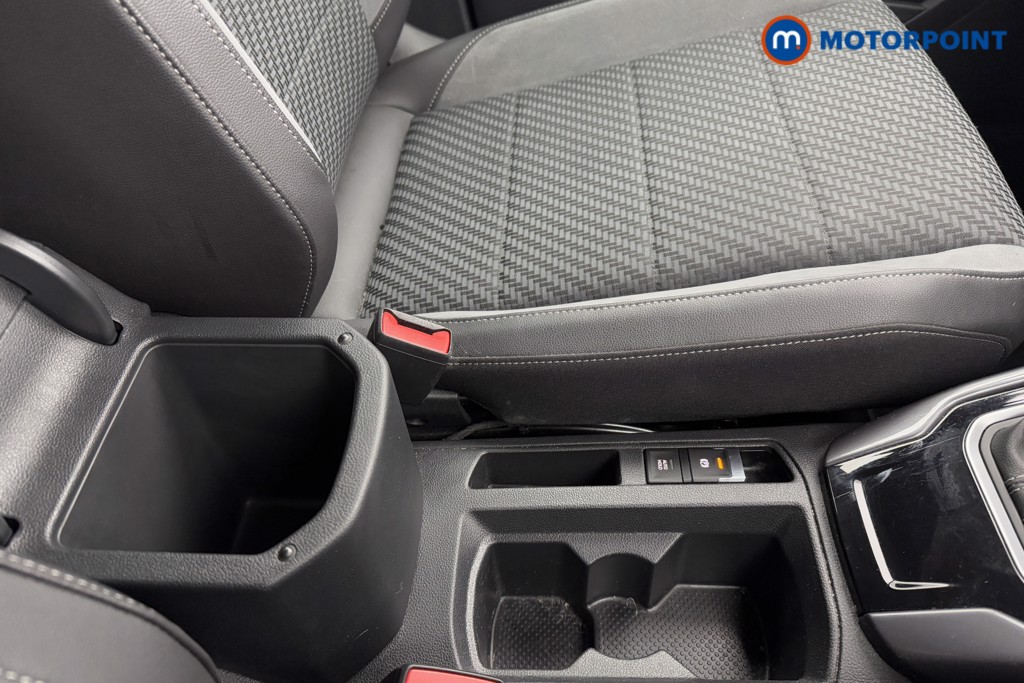 Volkswagen T-Roc R-Line Automatic Petrol SUV - Stock Number (1605570) - 16th supplementary image