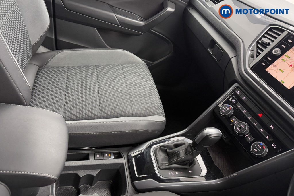 Volkswagen T-Roc R-Line Automatic Petrol SUV - Stock Number (1605570) - 17th supplementary image