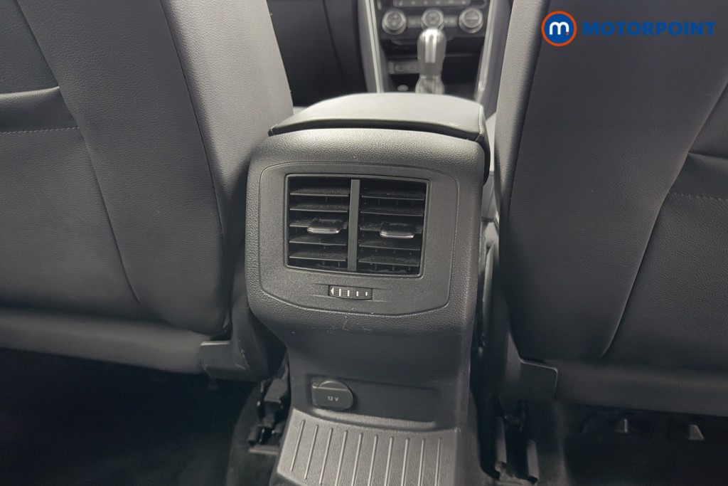 Volkswagen T-Roc R-Line Automatic Petrol SUV - Stock Number (1605570) - 24th supplementary image