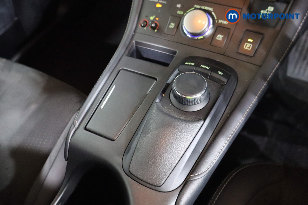 Lexus CT Luxury Automatic Petrol-Electric Hybrid Hatchback - Stock Number (1605702) - 12th supplementary image