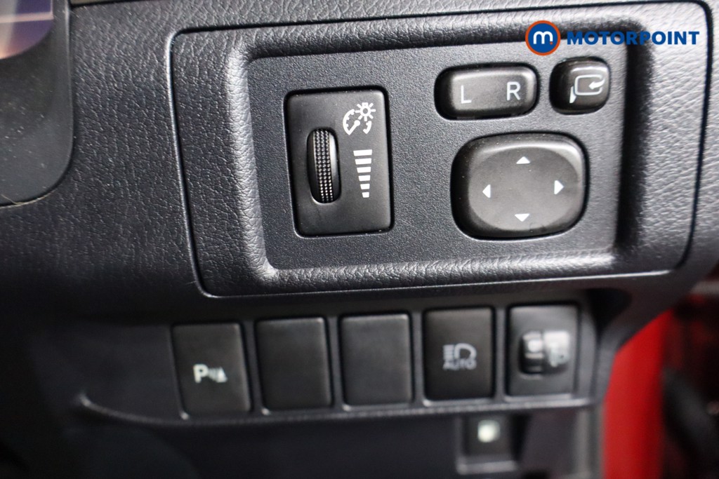 Lexus CT Luxury Automatic Petrol-Electric Hybrid Hatchback - Stock Number (1605702) - 18th supplementary image