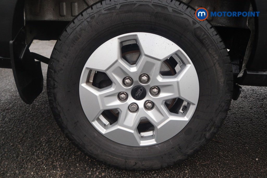 Ford Transit Limited Automatic Diesel Medium Roof Van - Stock Number (1605812) - 18th supplementary image