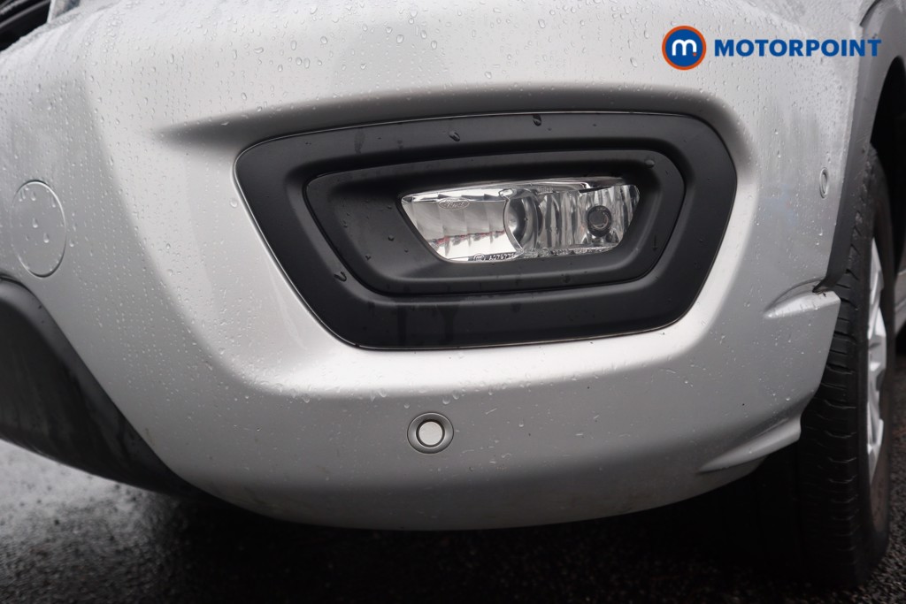 Ford Transit Limited Automatic Diesel Medium Roof Van - Stock Number (1605812) - 28th supplementary image