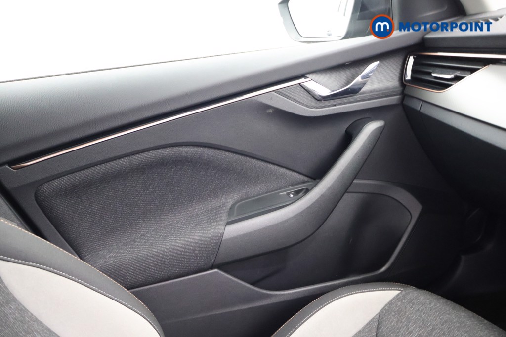 Skoda Kamiq Se L Executive Manual Petrol SUV - Stock Number (1606013) - 11th supplementary image