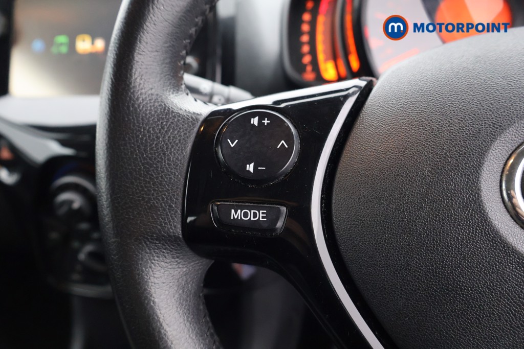 Toyota Aygo X-Pression Manual Petrol Hatchback - Stock Number (1606458) - 2nd supplementary image