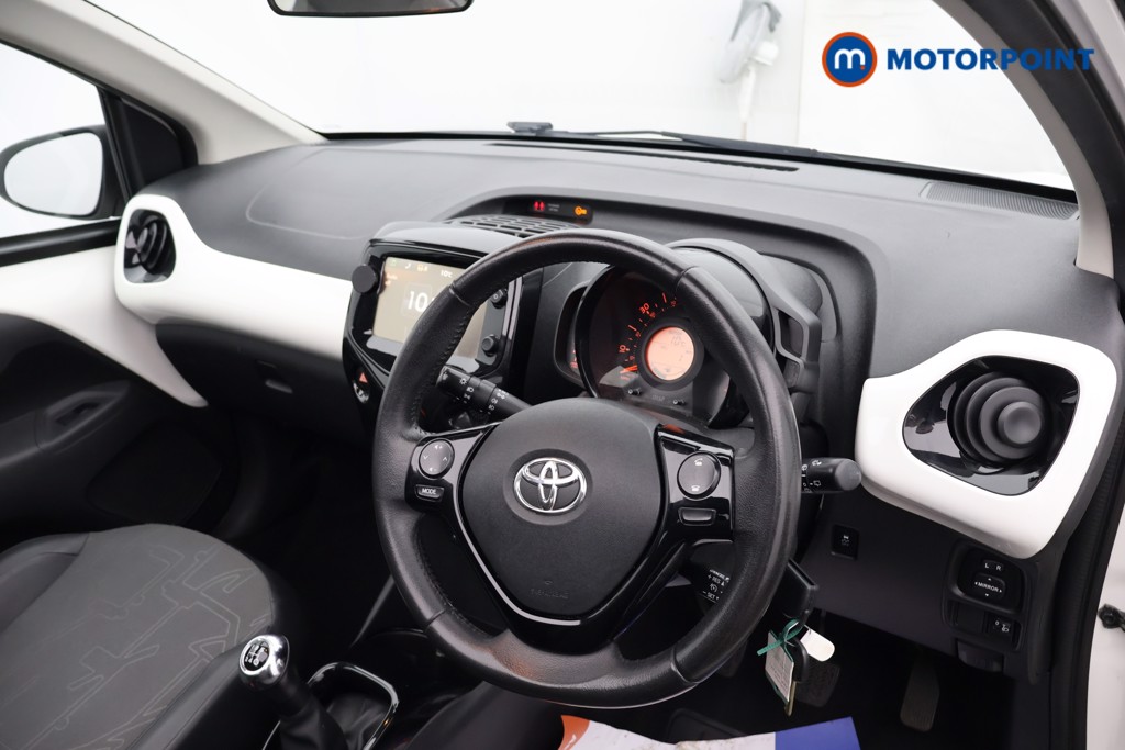 Toyota Aygo X-Pression Manual Petrol Hatchback - Stock Number (1606458) - 14th supplementary image