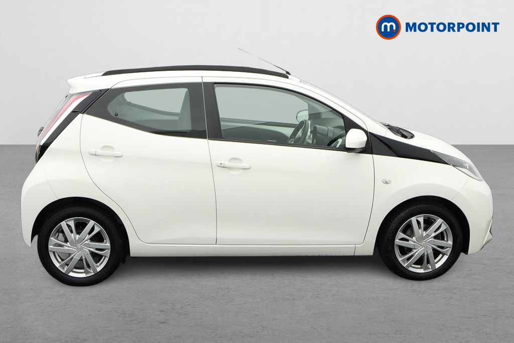 Toyota Aygo X-Pression Manual Petrol Hatchback - Stock Number (1606458) - Drivers side