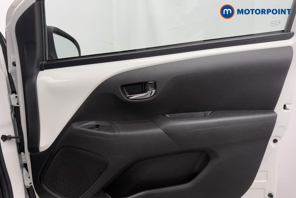 Toyota Aygo X-Press Manual Petrol Hatchback - Stock Number (1606620) - 17th supplementary image