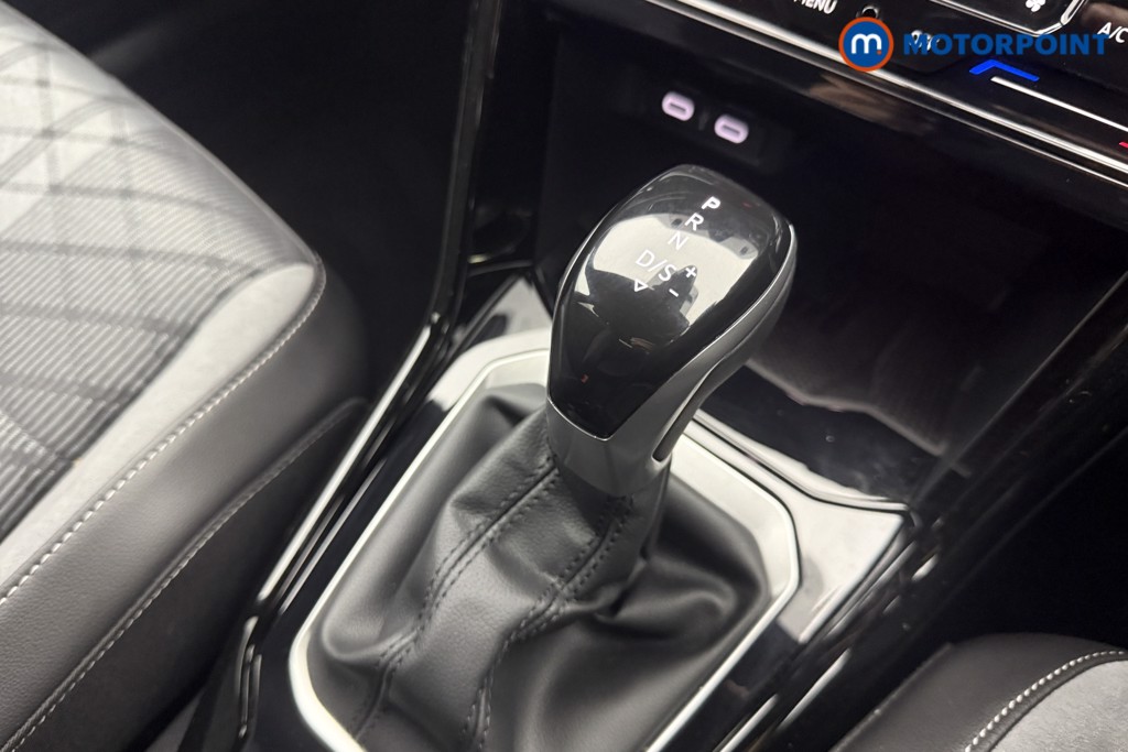 Volkswagen T-Roc Black Edition Automatic Petrol SUV - Stock Number (1607099) - 4th supplementary image