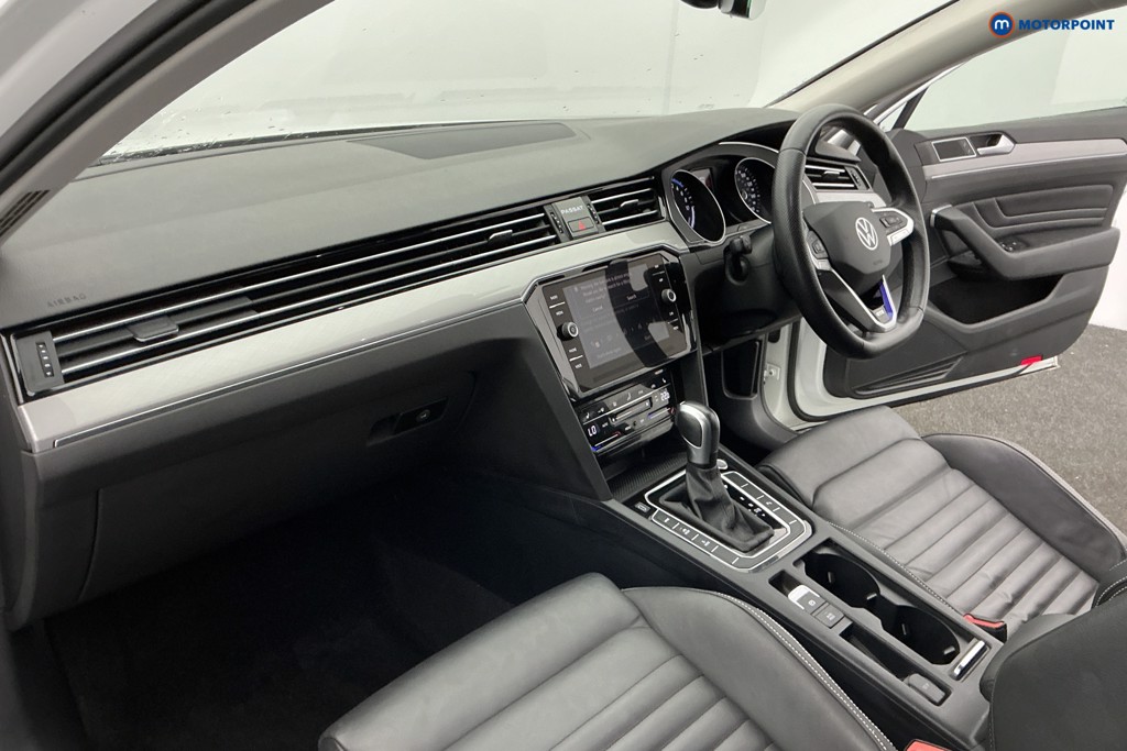 Volkswagen Passat GTE Automatic Petrol Plug-In Hybrid Estate - Stock Number (1607216) - 8th supplementary image