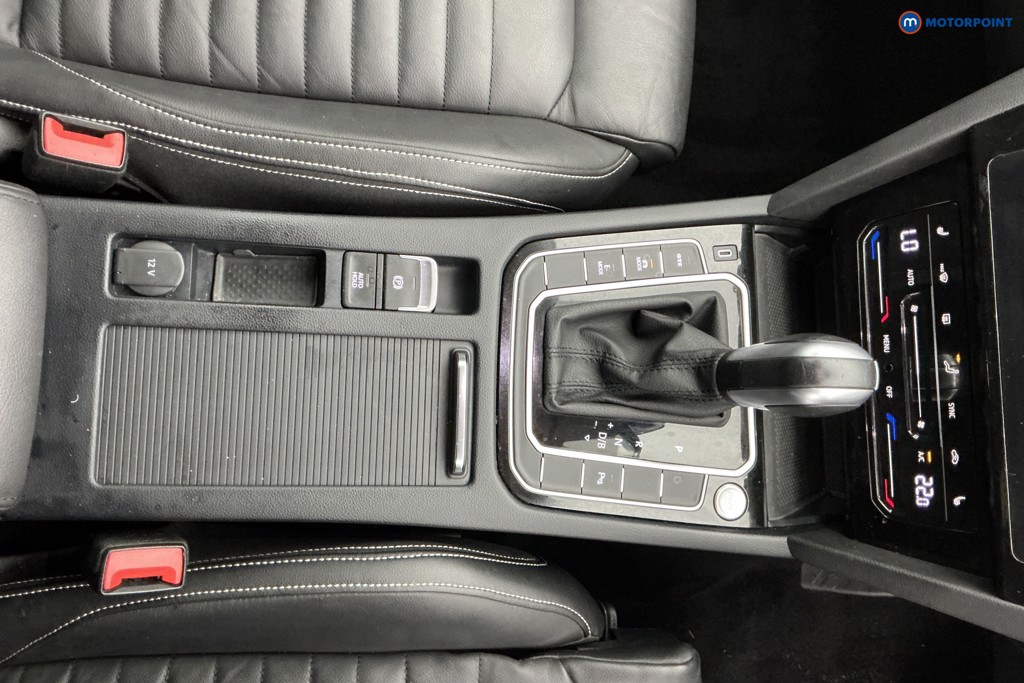 Volkswagen Passat GTE Automatic Petrol Plug-In Hybrid Estate - Stock Number (1607216) - 20th supplementary image