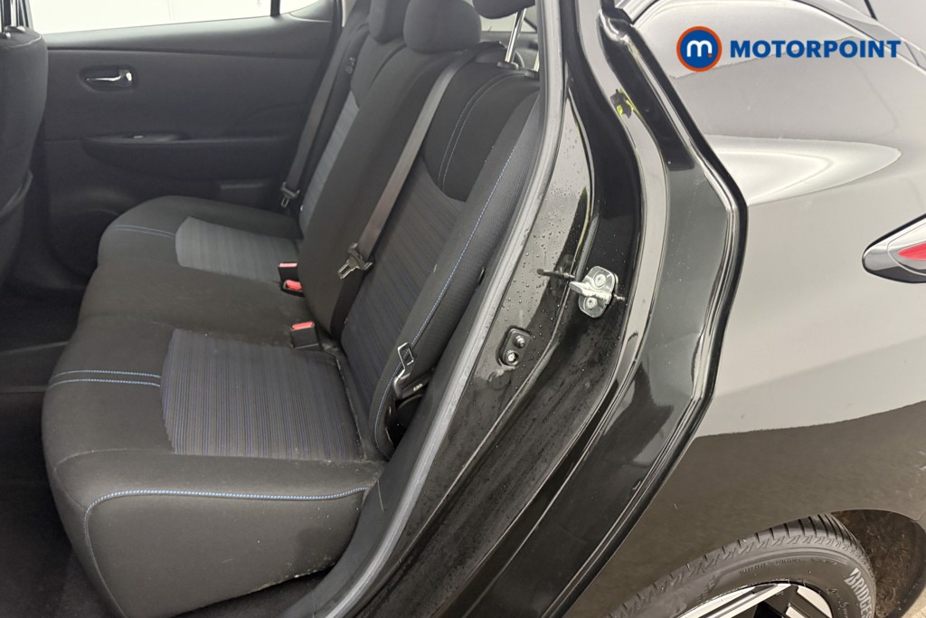 Nissan Leaf Acenta Automatic Electric Hatchback - Stock Number (1607240) - 6th supplementary image