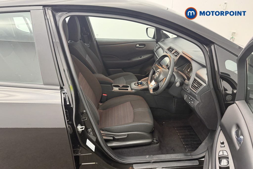 Nissan Leaf Acenta Automatic Electric Hatchback - Stock Number (1607240) - 18th supplementary image