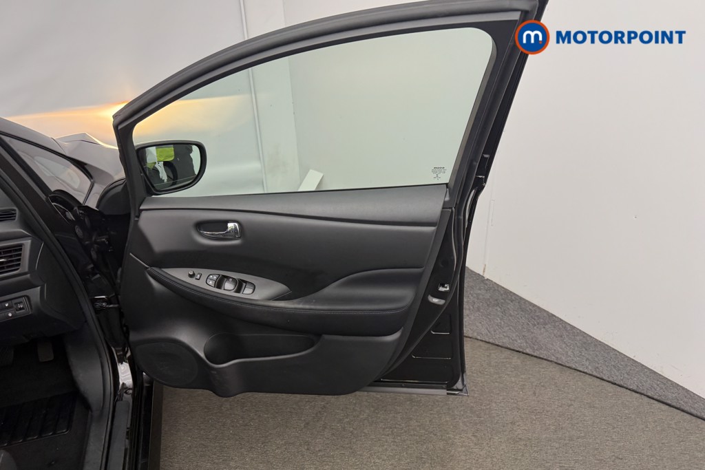 Nissan Leaf Acenta Automatic Electric Hatchback - Stock Number (1607240) - 19th supplementary image