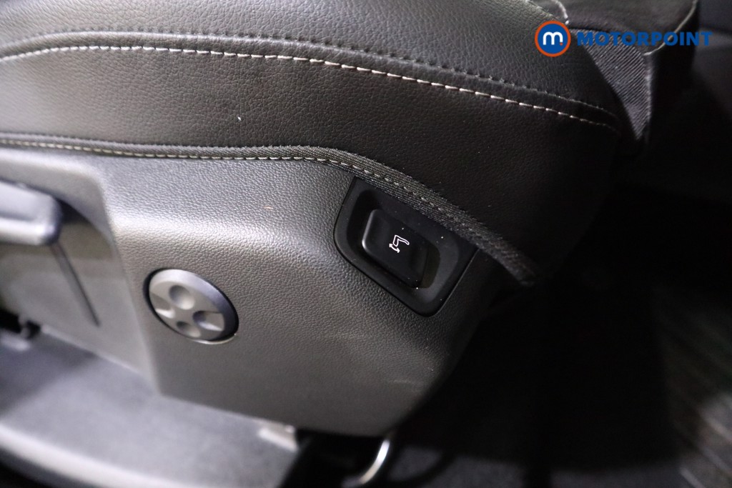 Vauxhall Grandland Ultimate Manual Petrol SUV - Stock Number (1607341) - 14th supplementary image