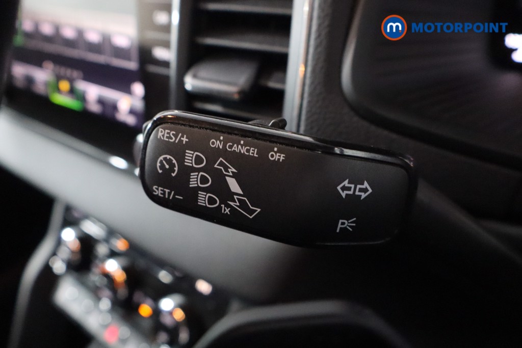 Skoda Karoq Se L Automatic Petrol SUV - Stock Number (1607386) - 14th supplementary image