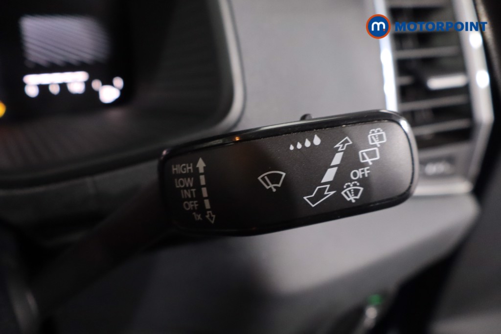 Skoda Karoq Se L Automatic Petrol SUV - Stock Number (1607386) - 15th supplementary image