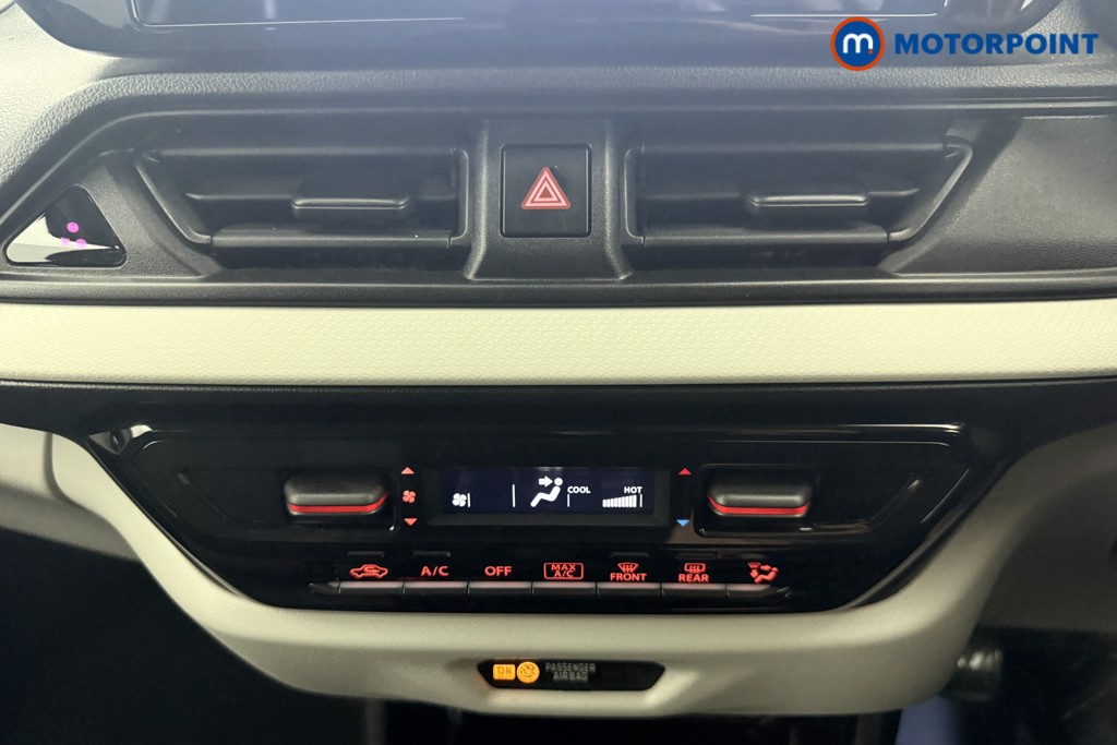 Suzuki Swift Motion Manual Petrol Hatchback - Stock Number (1607407) - 3rd supplementary image