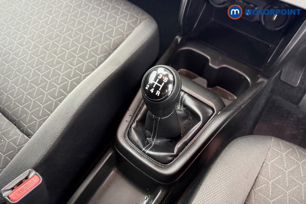 Suzuki Swift Motion Manual Petrol Hatchback - Stock Number (1607410) - 4th supplementary image
