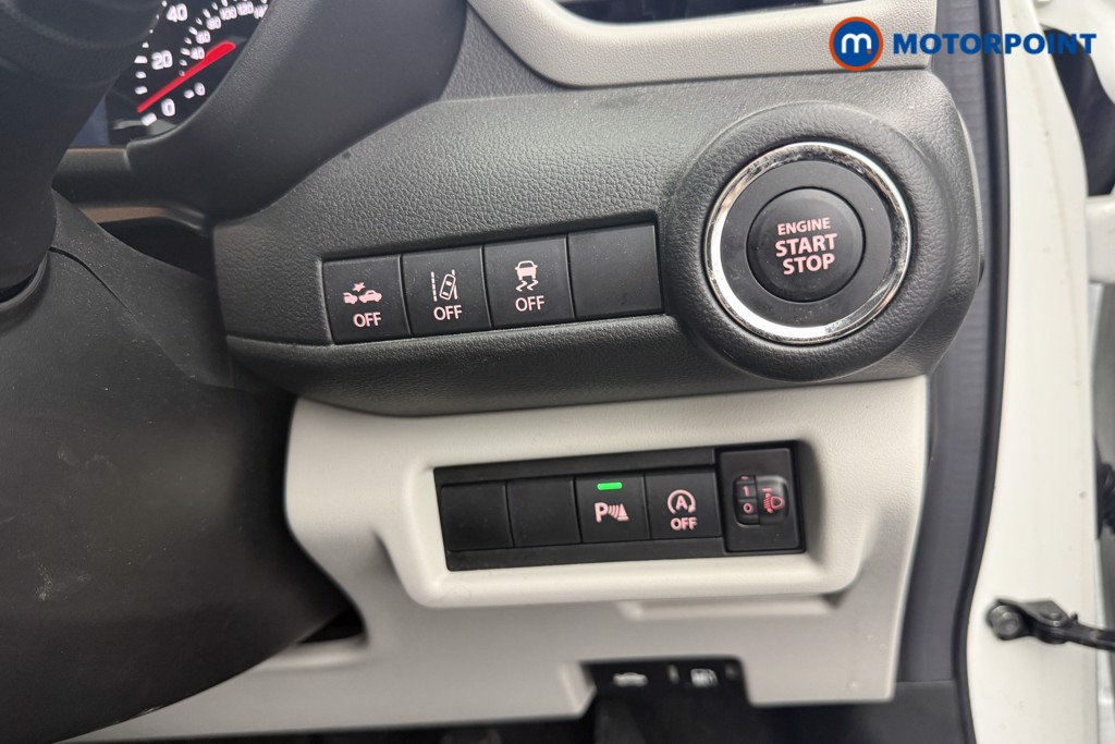 Suzuki Swift Motion Manual Petrol Hatchback - Stock Number (1607410) - 8th supplementary image