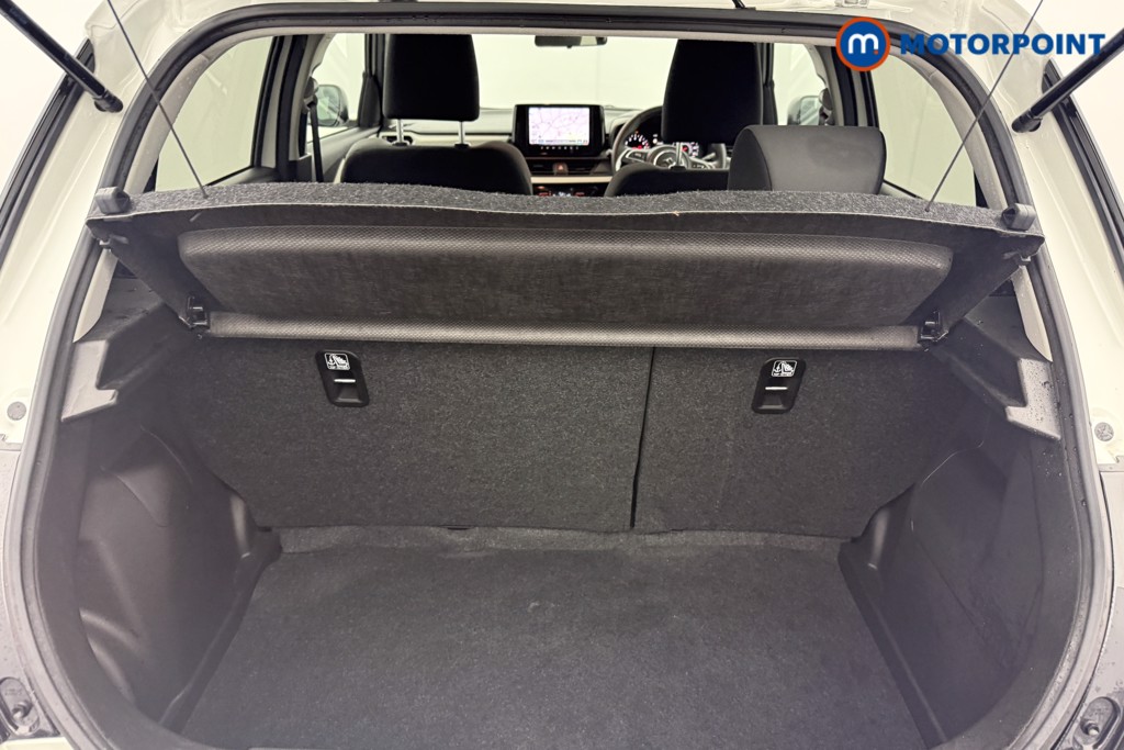 Suzuki Swift Motion Manual Petrol Hatchback - Stock Number (1607410) - 13th supplementary image