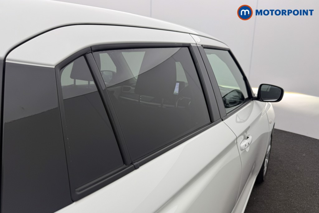 Suzuki Swift Motion Manual Petrol Hatchback - Stock Number (1607410) - 17th supplementary image