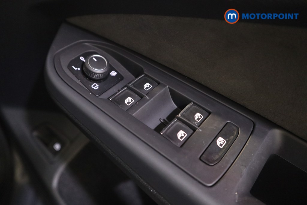 Volkswagen Golf Style Automatic Petrol Plug-In Hybrid Hatchback - Stock Number (1607510) - 13th supplementary image