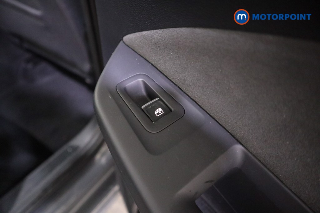 Volkswagen Golf Style Automatic Petrol Plug-In Hybrid Hatchback - Stock Number (1607510) - 19th supplementary image