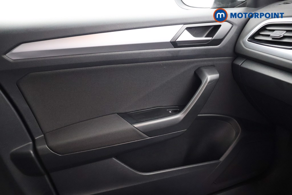 Volkswagen T-Roc Match Manual Petrol SUV - Stock Number (1607536) - 11th supplementary image