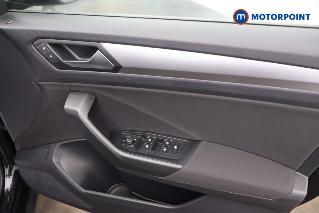 Volkswagen T-Roc Match Manual Petrol SUV - Stock Number (1607536) - 12th supplementary image