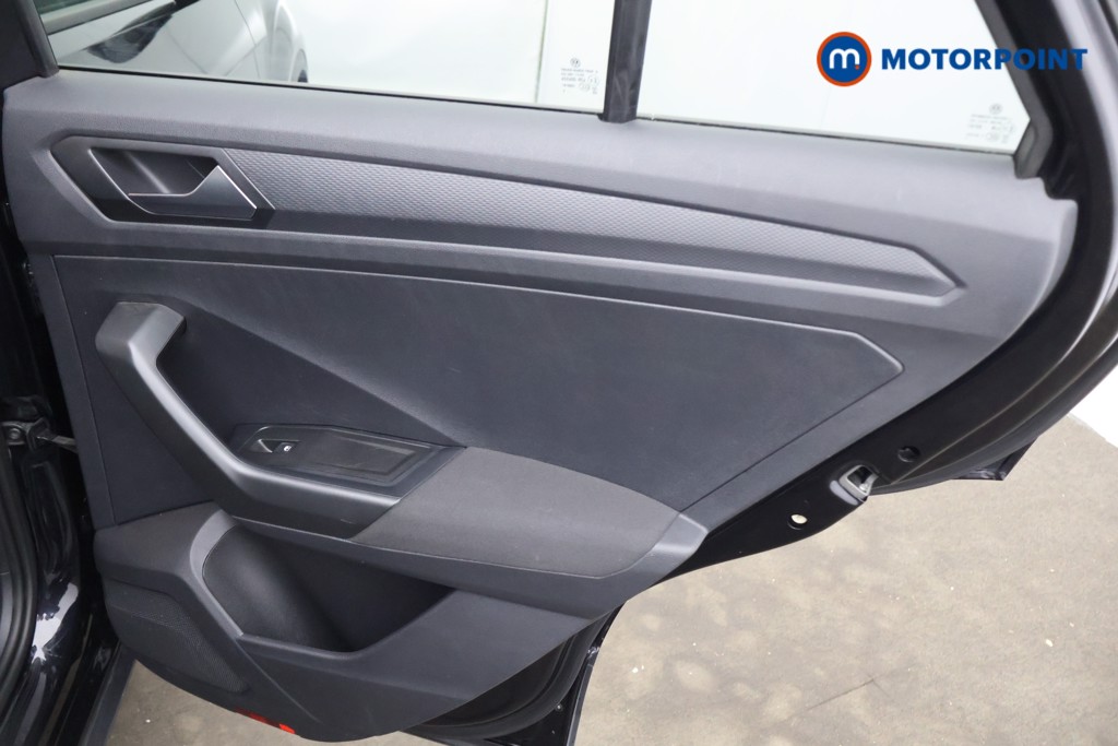 Volkswagen T-Roc Match Manual Petrol SUV - Stock Number (1607536) - 17th supplementary image