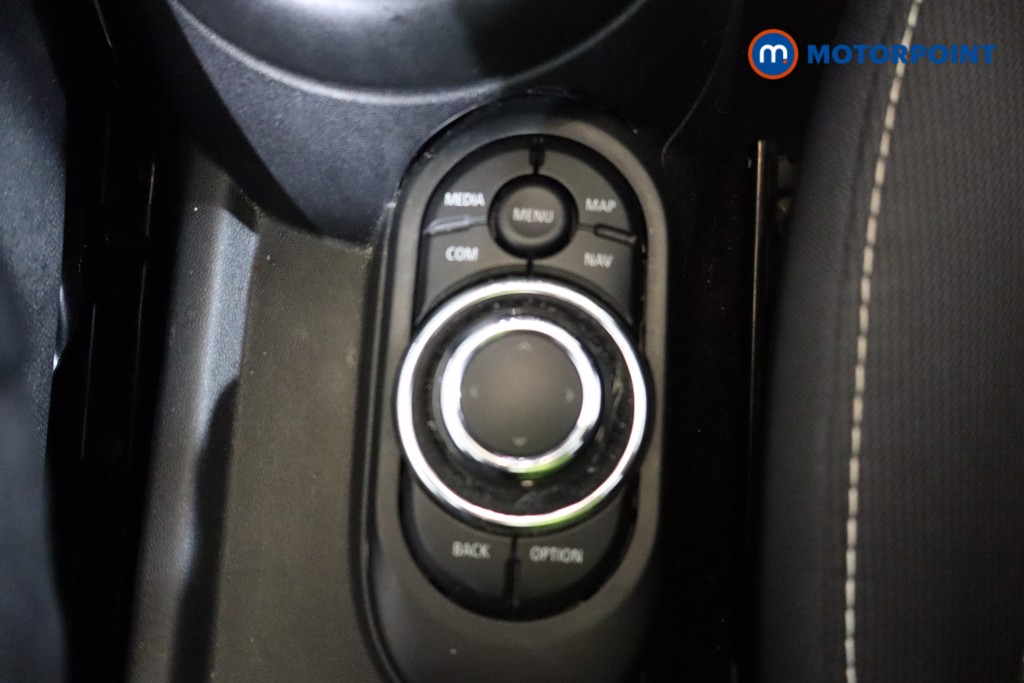 Mini Convertible Cooper Classic Manual Petrol Convertible - Stock Number (1607601) - 12th supplementary image