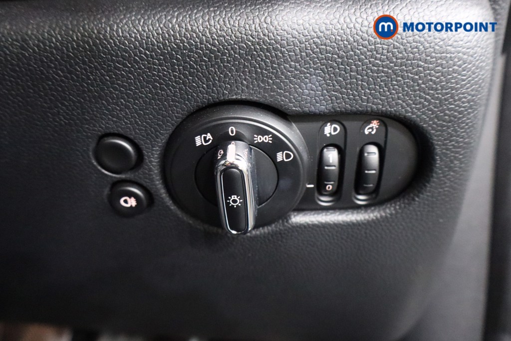 Mini Convertible Cooper Classic Manual Petrol Convertible - Stock Number (1607601) - 17th supplementary image